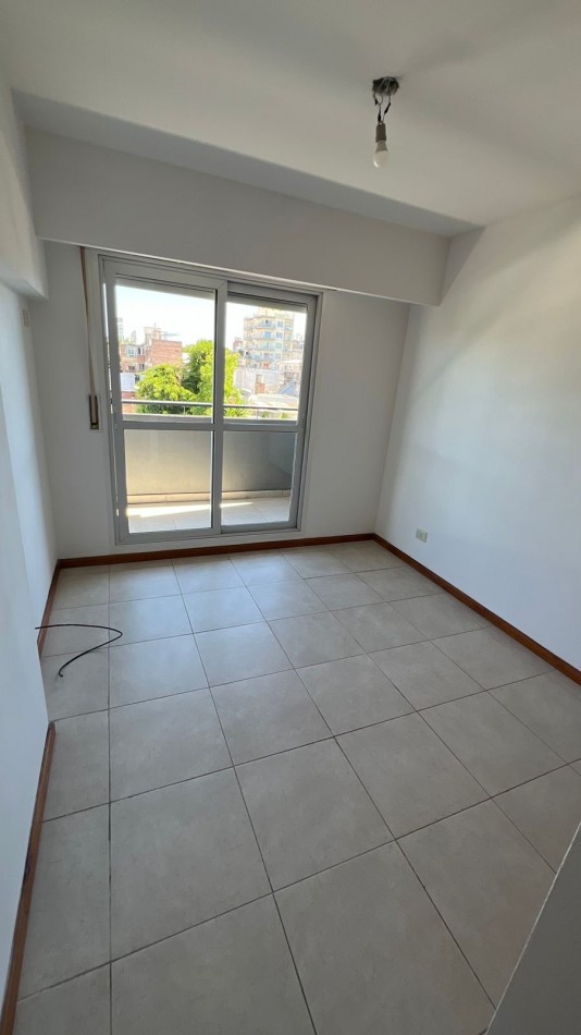 DEPTO 1 DORMITORIO EN ALQUILER. URQUIZA / CASTELLANOS 