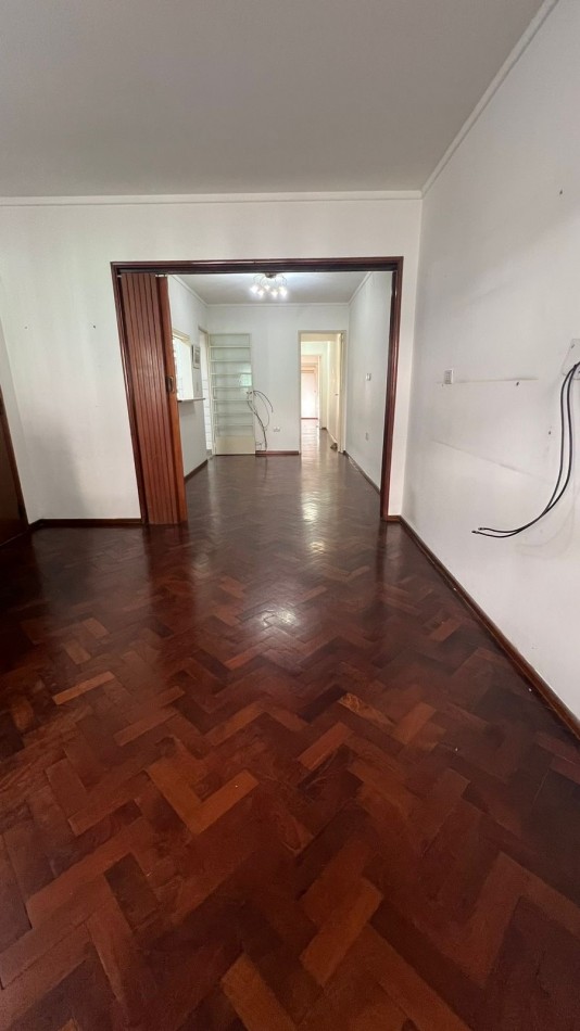 PTE ROCA / 9 DE JULIO. DEPTO 2 DORMITORIOS CON PATIO. 