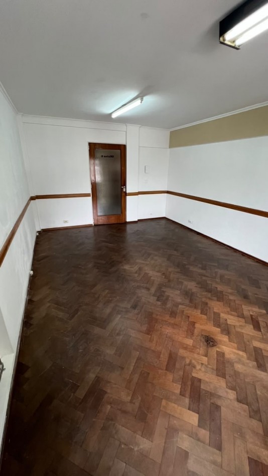 OFICINA COMERCIAL EN ALQUILER. MICROCENTRO ROSARIO